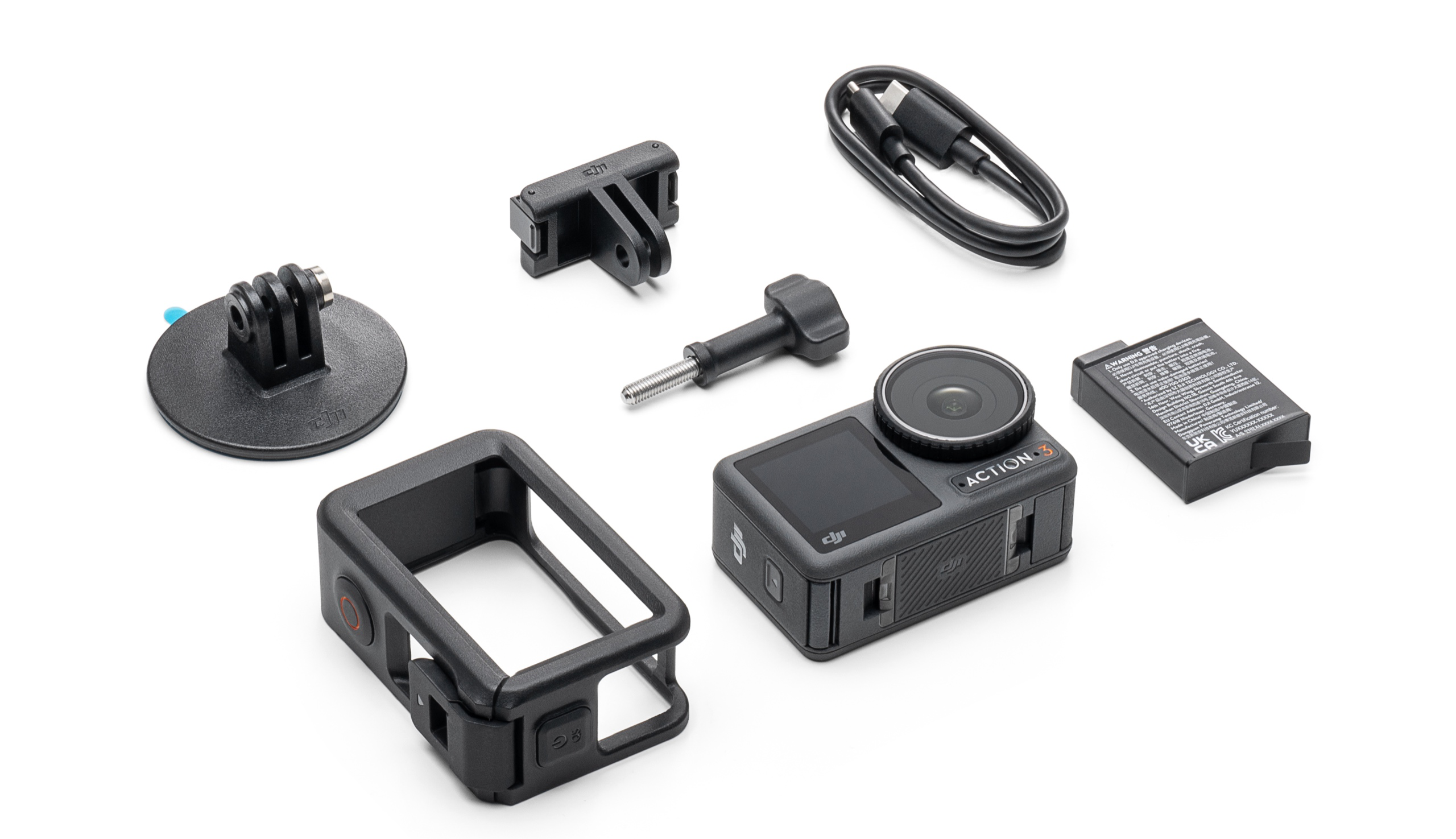 Dji action 4 standard combo. Камера DJI Osmo Action 3. Ji Osmo Action 3 Standard Combo. Первая GOPRO. Экшн камера для члена.