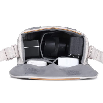 Ulanzi F01 Camera Sling Bag (B011)