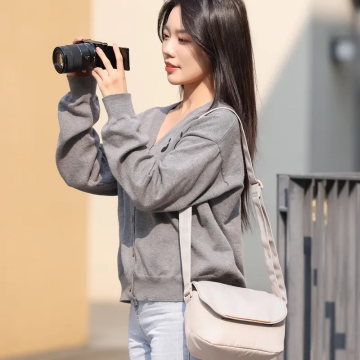 Ulanzi F01 Camera Sling Bag (B011)